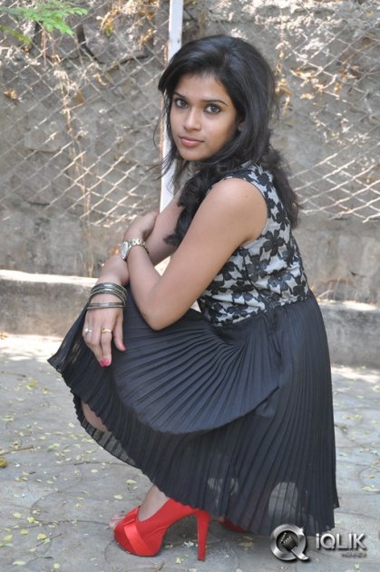 Bhargavi-Launches-Pochampally-Ikat-art-Mela